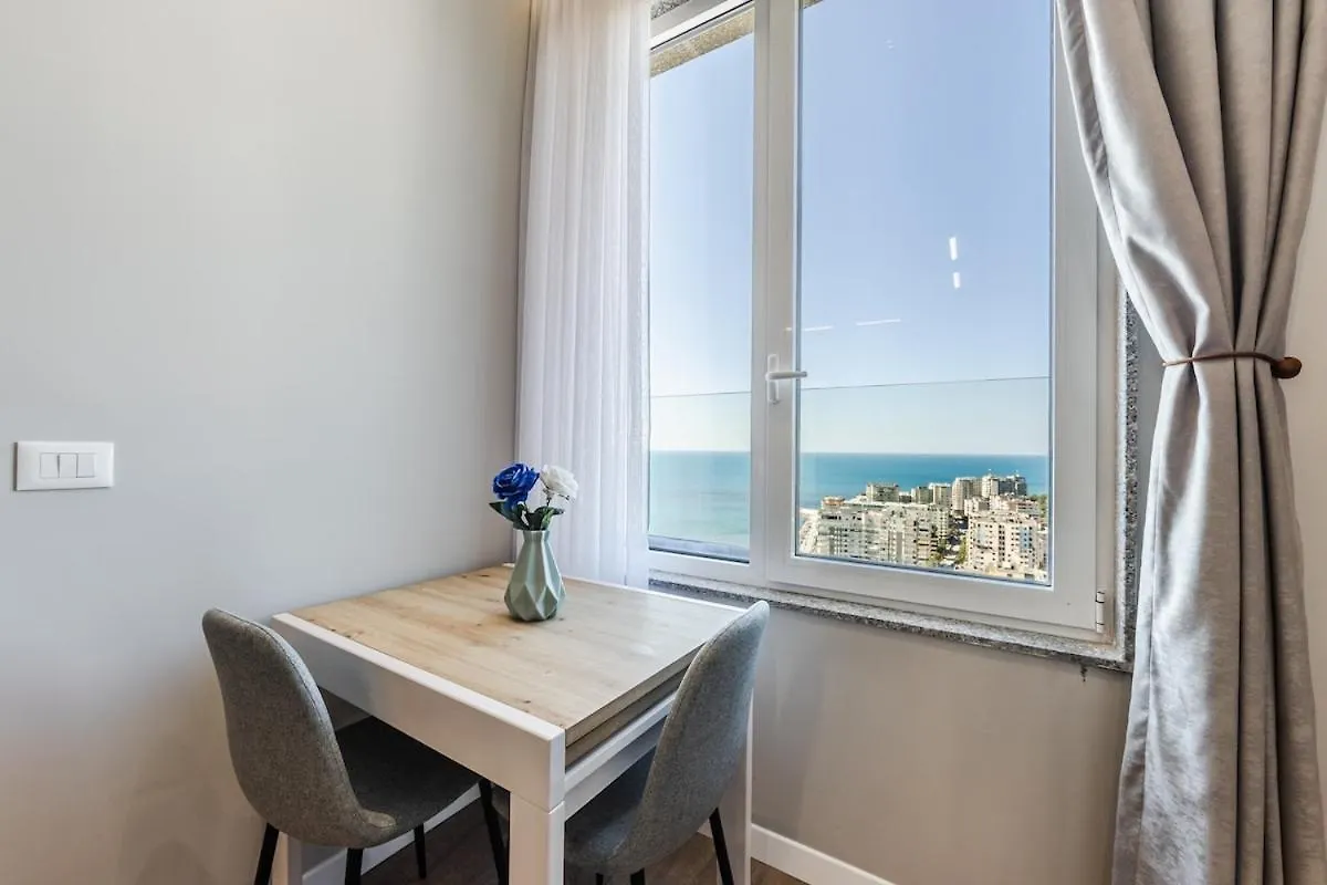 The Sky High Suite By Ps Durres 0*,