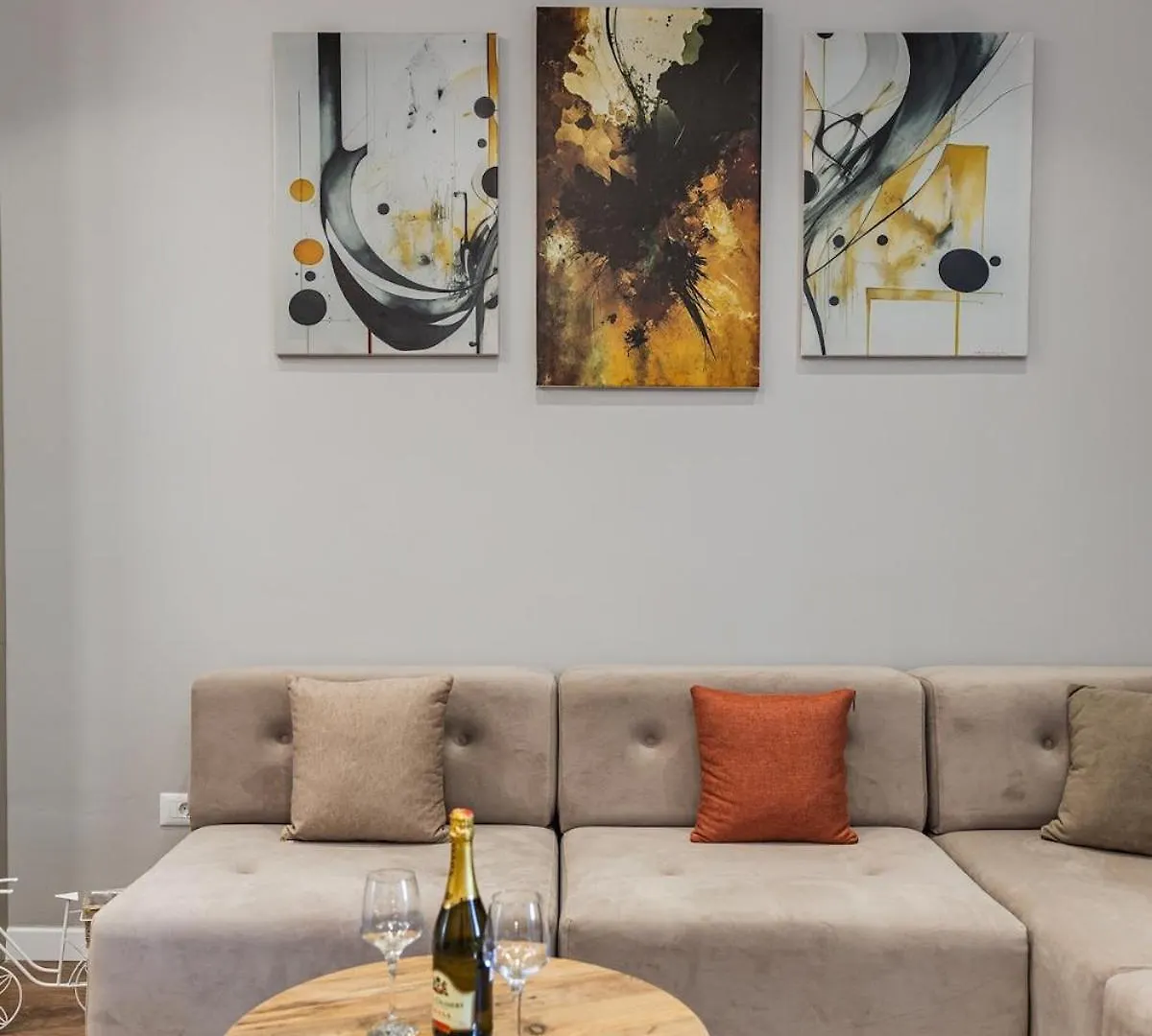 The Sky High Suite By Ps Durres 0*,  Albania