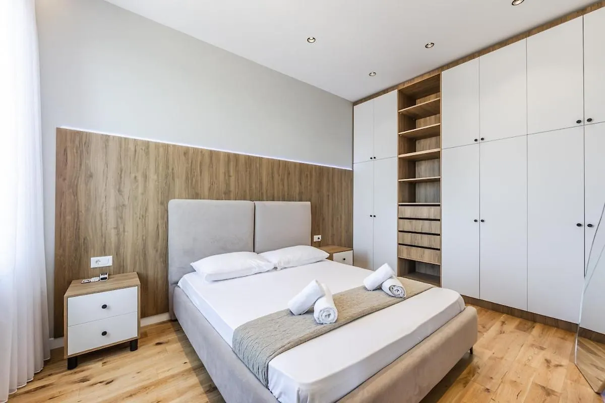 The Sky High Suite By Ps Durres